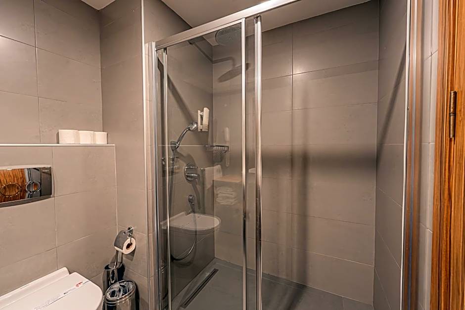 Begonville Hotel
