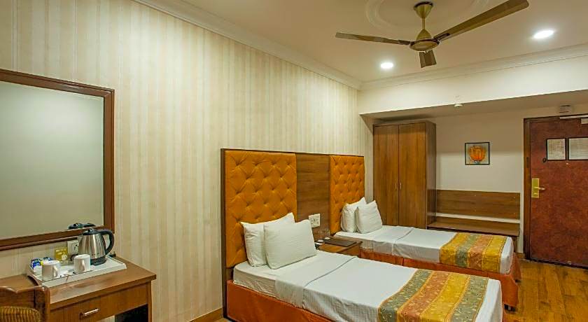 Hotel The Grand Regency