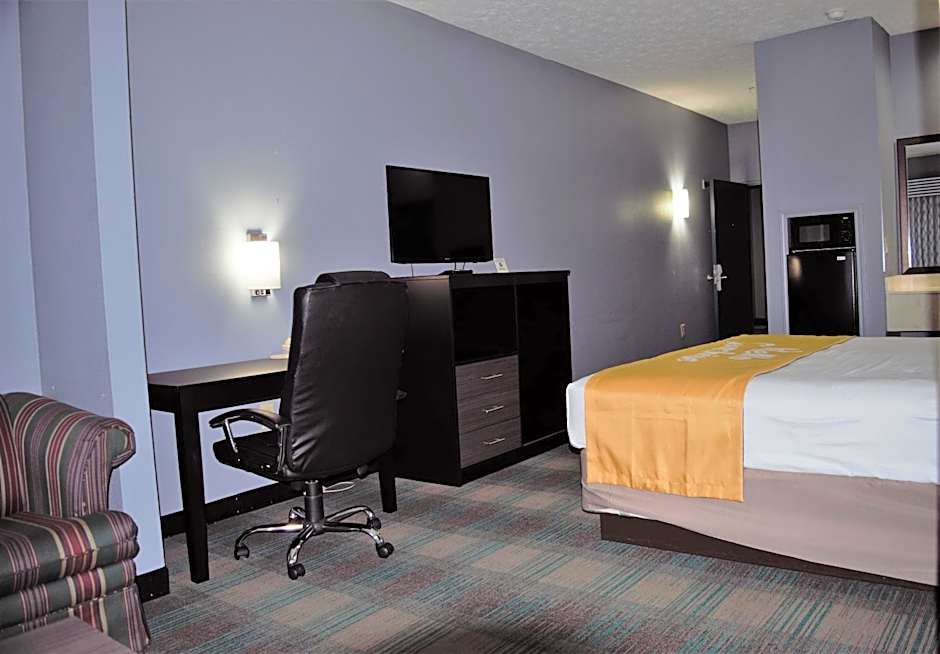 Days Inn by Wyndham Montgomery
