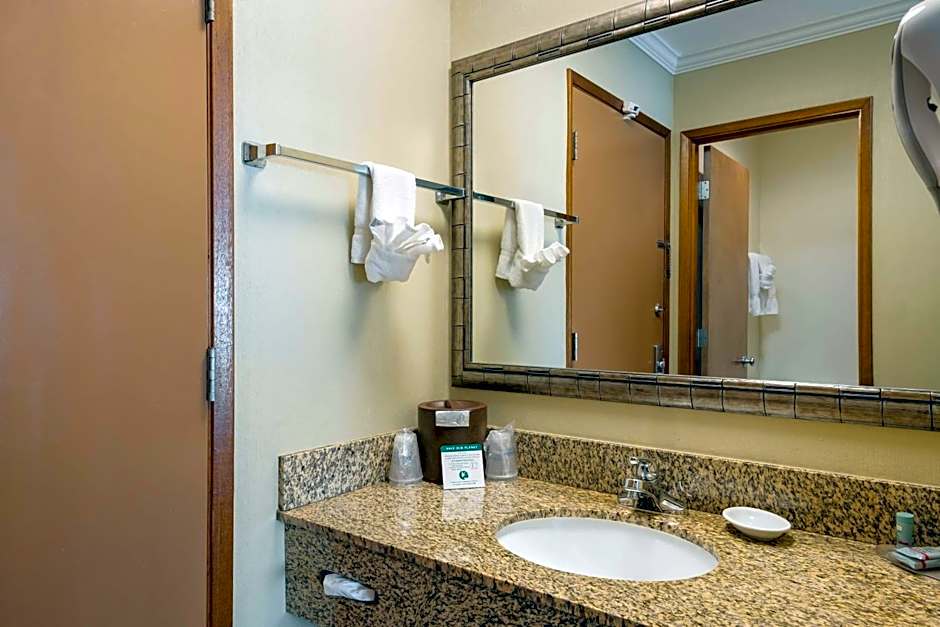 Best Western Holiday Hotel