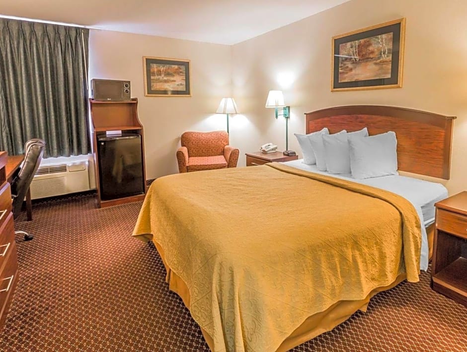 Quality Inn Pell City I-20 exit 158