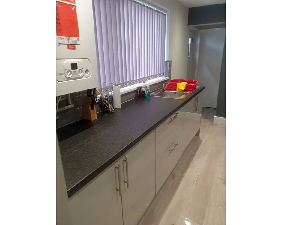 Townhouse @ 11 Nicholls Street Stoke