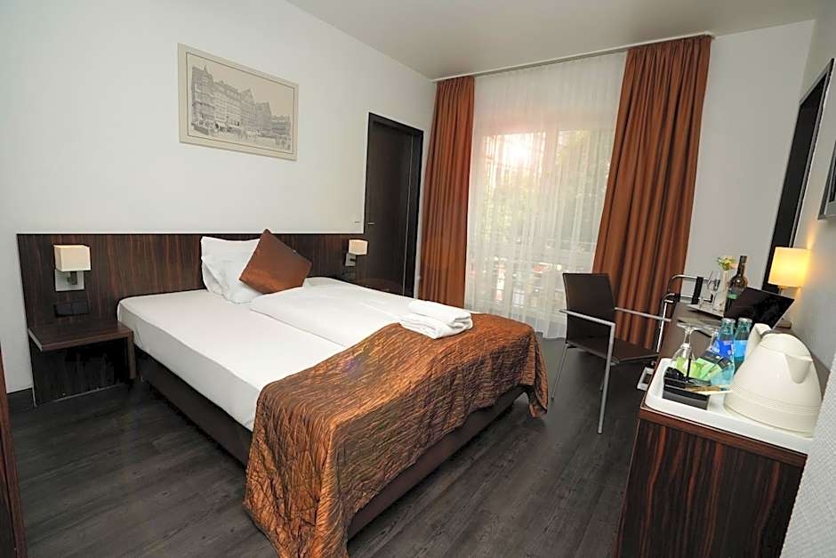 The Atrium Hotel