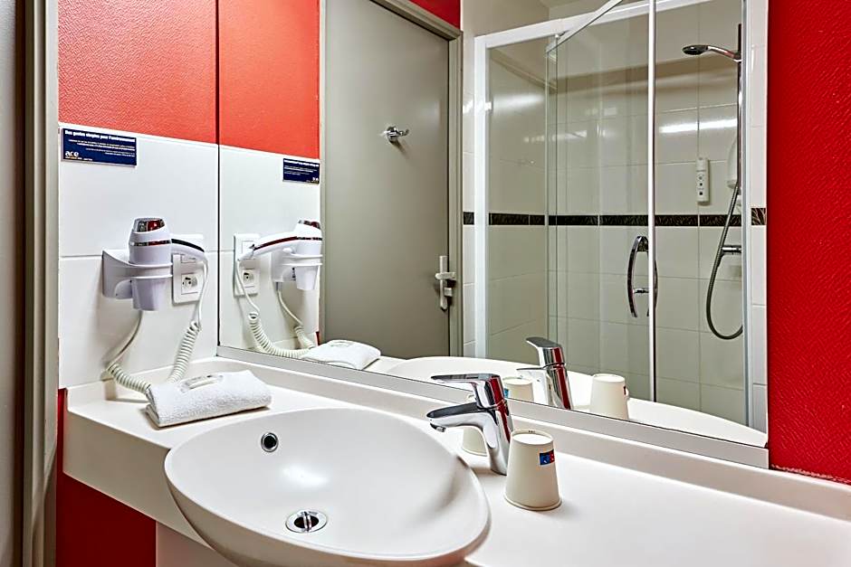 Ace Hôtel Caen Nord Mémorial