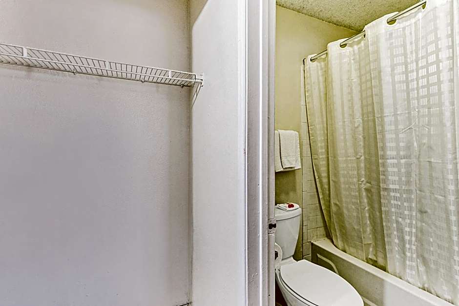 OYO Hotel San Antonio Lackland near Seaworld
