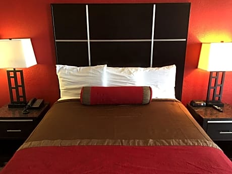 Queen Room