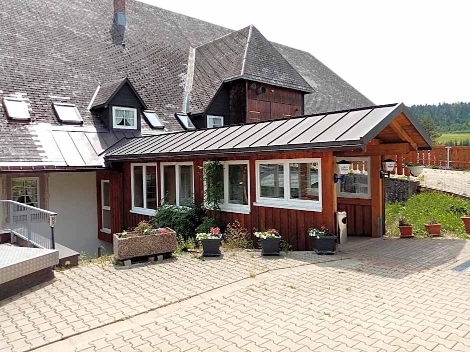 ZUR TRAUBE Schwarzwaldhotel & Restaurant am Titisee
