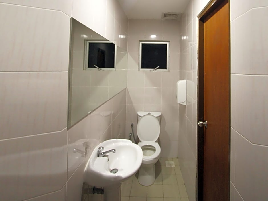 Place2stay Business Hotel @ Waterfront