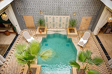 Riad Tonaroz