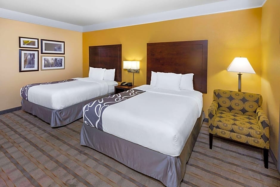 La Quinta Inn & Suites by Wyndham Houston Nw Beltway 8 / West Rd