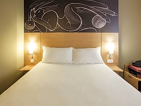 Standard Room with 1 double bed