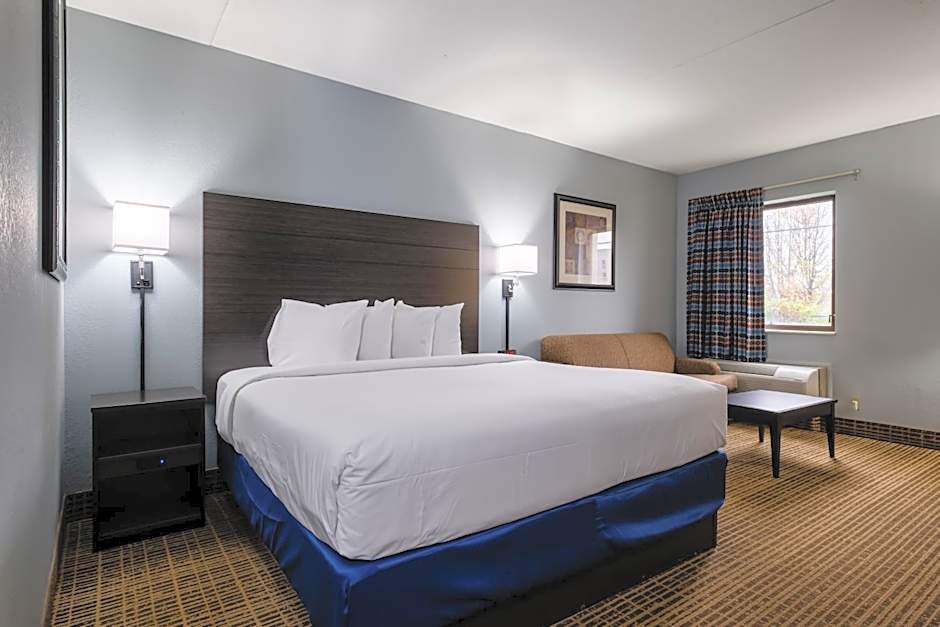 Baymont by Wyndham Louisville Airport South