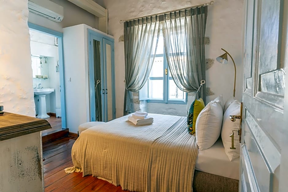 Alaçatı Taş Otel