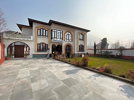 Hotel John's Palace
