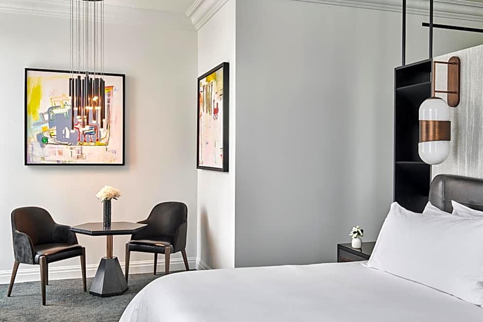 Daxton Hotel Birmingham, Curio Collection by Hilton