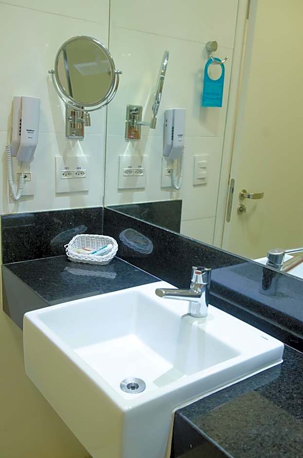 Hotel Beaga Convention Expominas by MHB