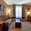 Comfort Suites Huntersville near Lake Norman