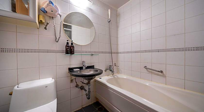 Ansan Seowon Tourist Hotel