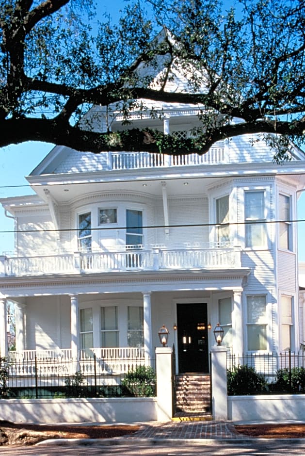 The Queen Anne Hotel