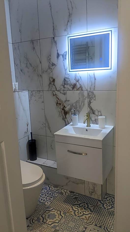 Relax Inn Guest House