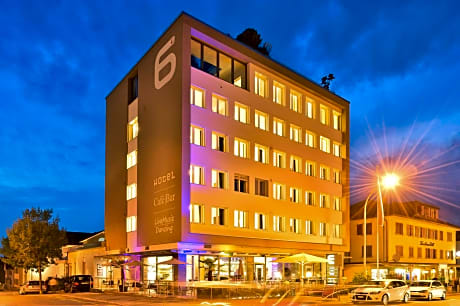Hotel SiX