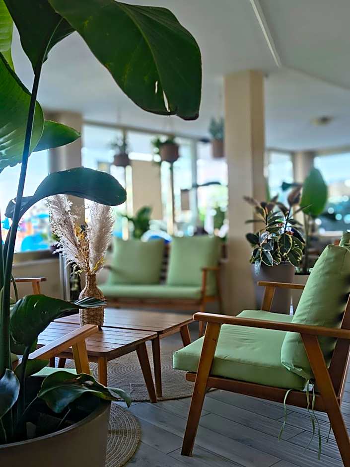 Hotel Asiago Beach
