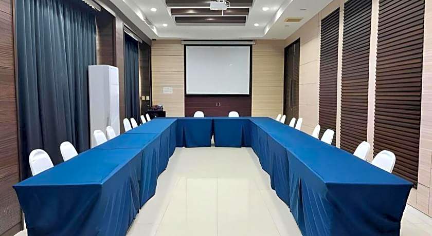 Laemchabang City Hotel