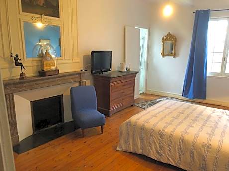 Suite with Garden View