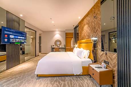 Superior Double Room with Balcony