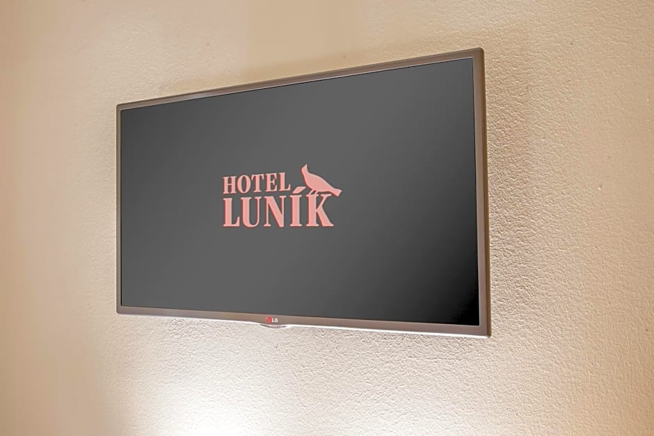 Hotel Lunik