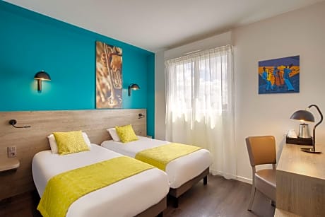 2 Single Beds Non-Smoking Comfort Room