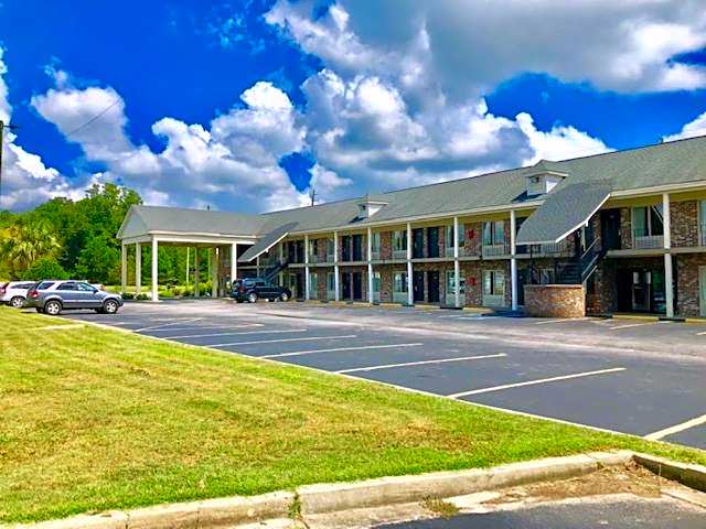Days Inn by Wyndham Manning