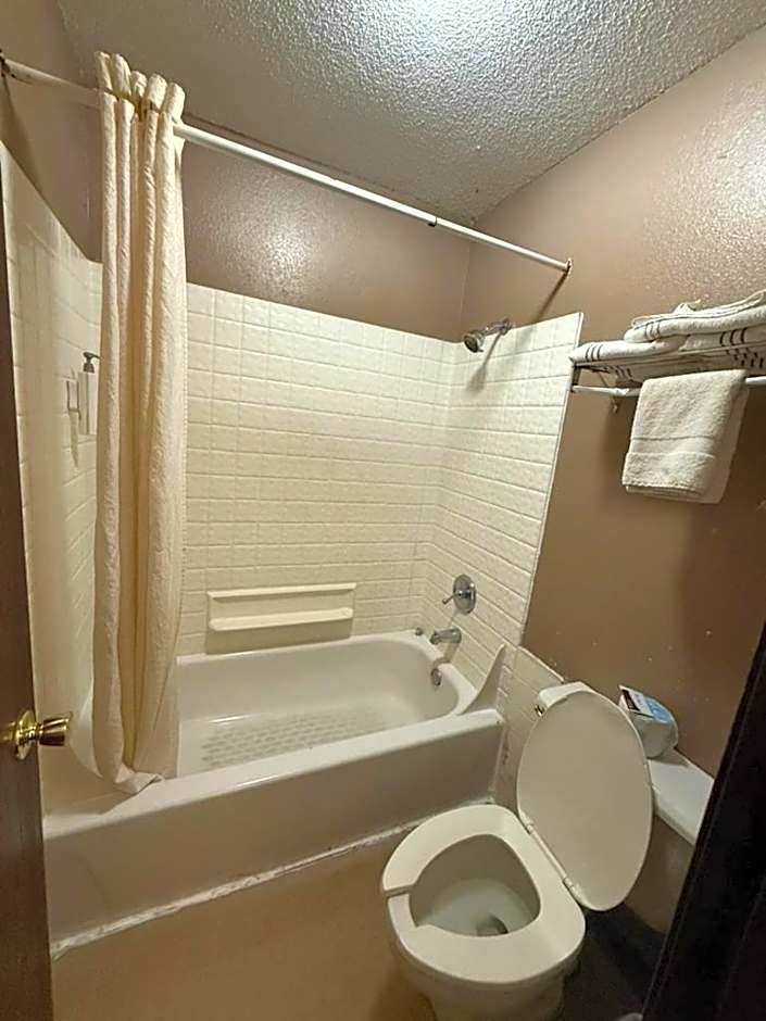 Americas Best Inn Eureka