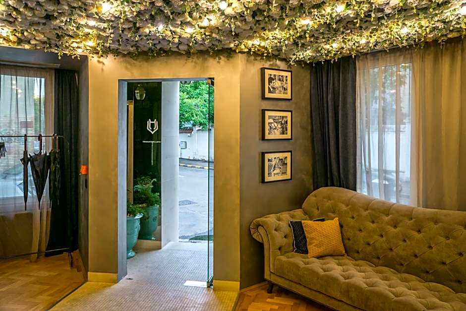 Venis Boutique Residence