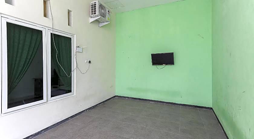 KoolKost Syariah near Alun Alun Sidoarjo