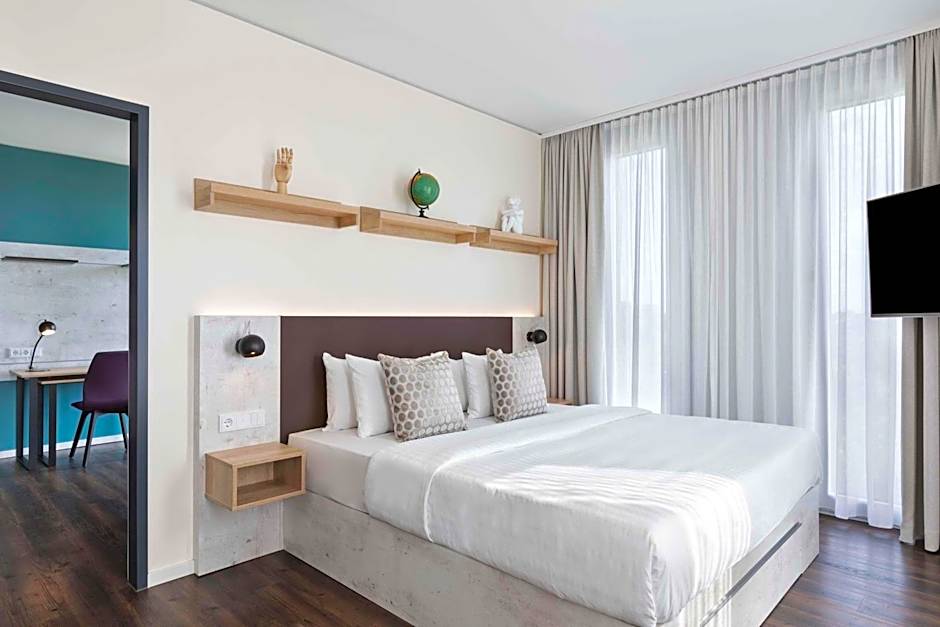 Stellaris Apartment Hotel