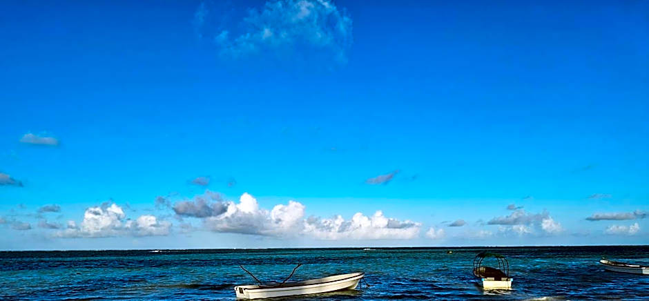 BIANCO AZZURRO Hotel & Restaurant