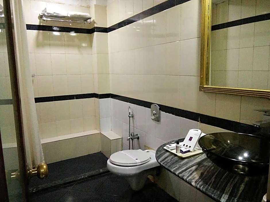 Empires Hotel
