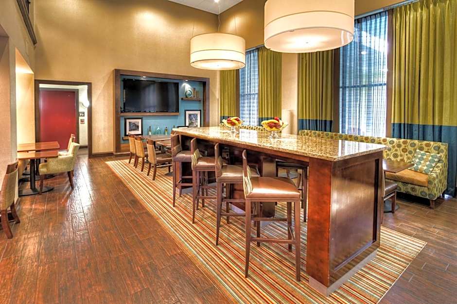Hampton Inn By Hilton Marion