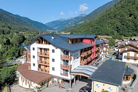 Hotel Val Di Sole