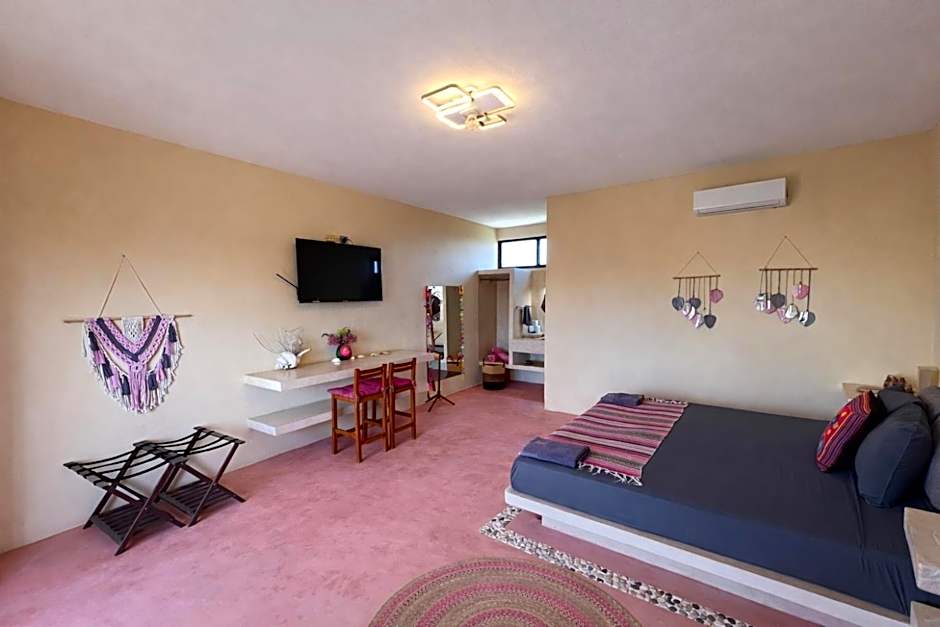 Photo 1 of 30 of Deluxe, Sea View, Balcony