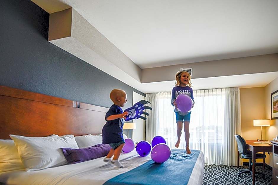 Bluemont Hotel