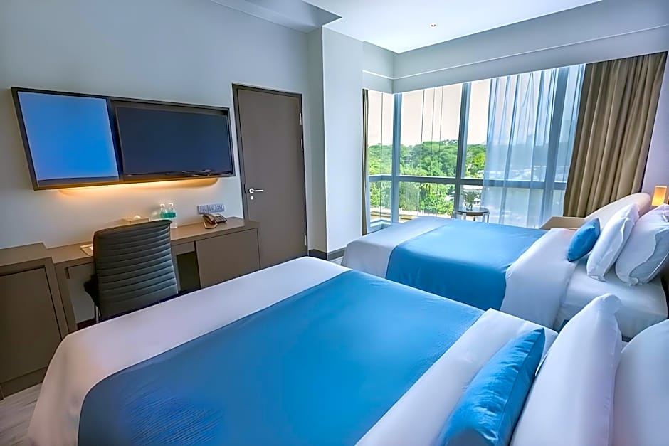 Puteri Wing - Riverside Majestic Hotel