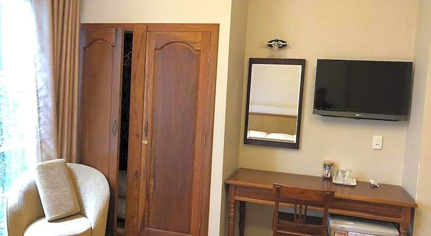 Dreams Hotel