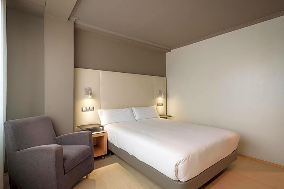Hotel Almirante
