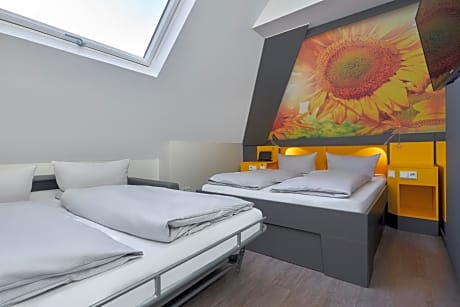 Quadruple Room (69 ft²)