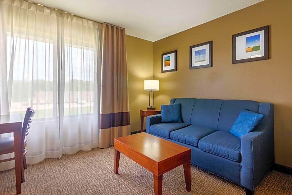 Comfort Inn & Suites Pittsburg KS