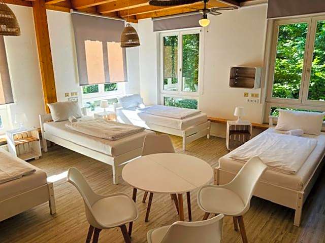 mybrand boardinghouse Volksdorf Self Check-in -free parking