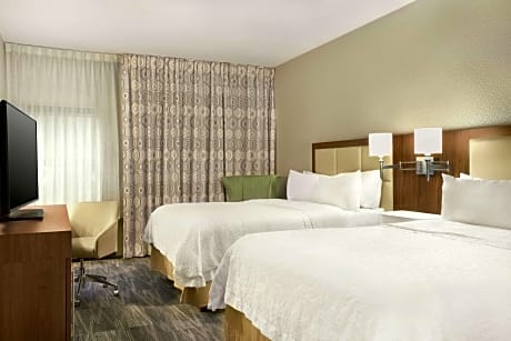 2 Queen Beds Nonsmoking