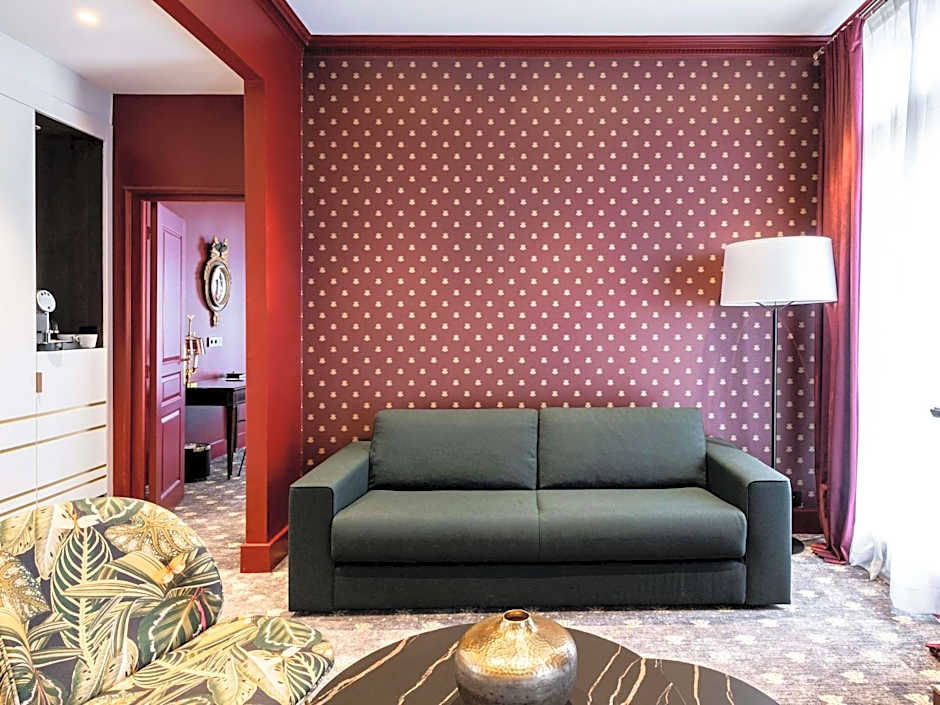 Aigle Noir Fontainebleau MGallery